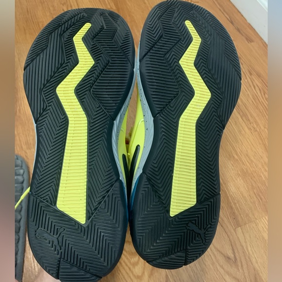 Size 10 Puma Basketball Shoes - Picture 4 of 7